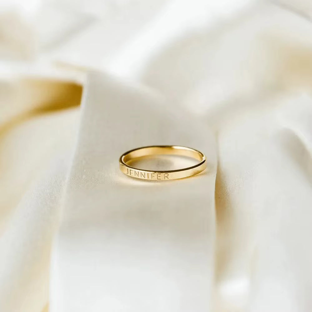 Anello Personalizzato con Nome Inciso Placcato Oro | Minia